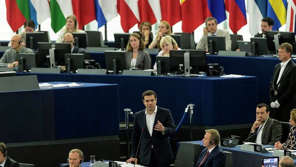 Премьер-министр Греции Алексис Ципрас на заседании Европейского парламента в Страсбурге. 8 июля 2015