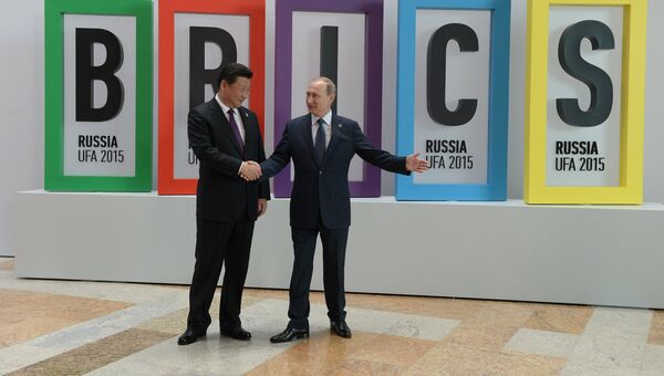 Президент Российской Федерации Владимир Путин  и Председатель Китайской Народной Республики Си Цзиньпин, архивное фото
