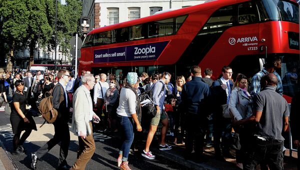 Очередь на автобусы в Лондоне из-за забастовки работников подземки