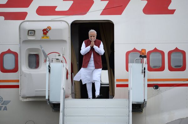 Премьер-министр Индии Нарендра Моди, прибывший для участия в саммитах БРИКС и ШОС