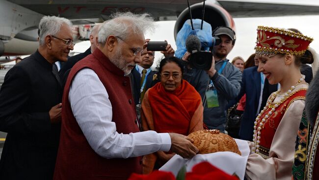 Премьер-министр Индии Нарендра Моди, прибывший для участия в саммитах БРИКС и ШОС