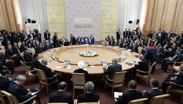 Встреча лидеров БРИКС с лидерами приглашенных государств. Архивное фото