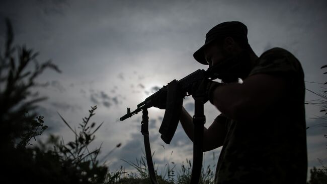Боец украинского добровольческого батальона в Донецкой области