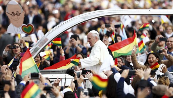Папа Франциск во время визита в Боливию