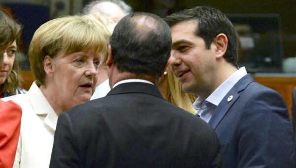 Ангела Меркель, Франсуа Олланд и Алексис Ципрас на саммите еврозоны