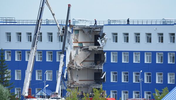 Здание учебного центра Воздушно-десантных войск в поселке Светлый Омской области, где произошло обрушение здания. Архивное фото