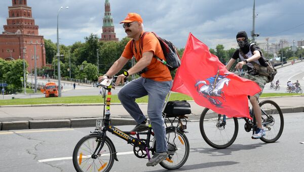 Участники велопробега в Москве. Архивное фото