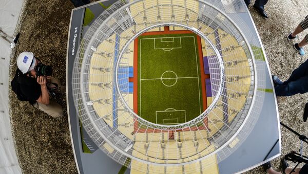 Макет стадиона Центральный, реконструкция которого началась в Екатеринбурге в рамках подготовки к чемпионату мира по футболу в 2018 году. Архивное фото