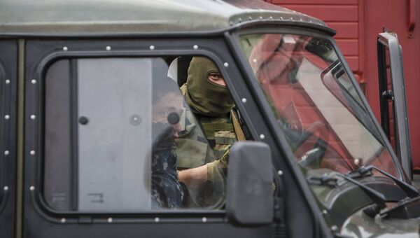 Сотрудники МВД Украины на месте перестрелки возле Мукачево