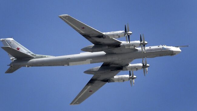 Бомбардировщик Ту-95. Архивное фото