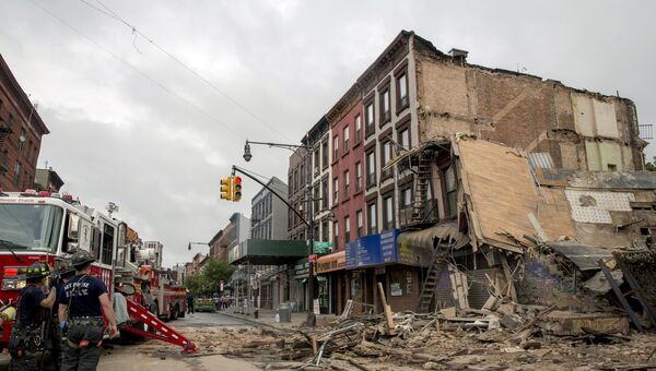 Обрушение здания в Нью-Йорке, 14 июля 2015