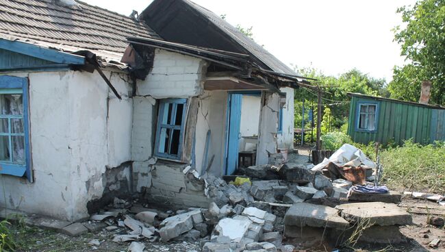 Последствия обстрелов Горловки в Донецкой области. Архивное фото