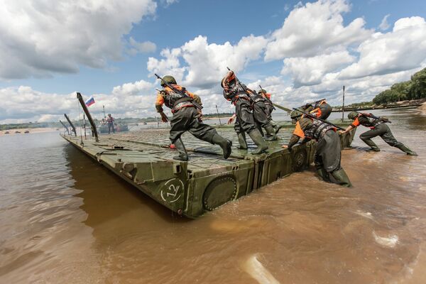 Всеармейское соревнование понтонно-переправочных подразделений инженерных войск Открытая вода