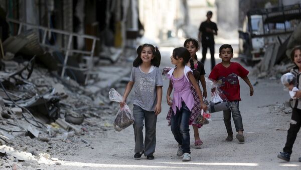 Дети в оккупированном боевиками пригороде Дамаска