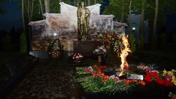 Мемориал Вечный огонь открыт на Братской могиле Соловьева переправа у деревни Соловьево Смоленской области