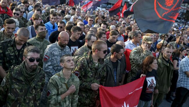 Вече Правого сектора в Киеве, Украина