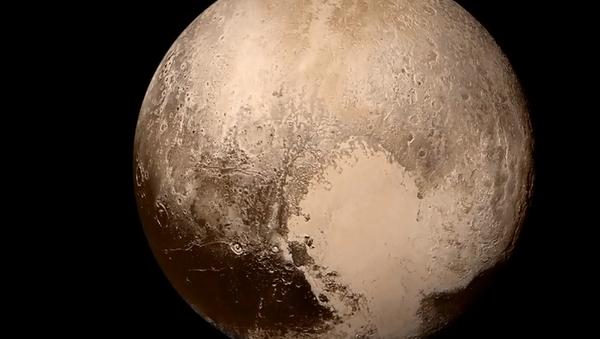 Новый снимок Плутона с зонда New Horizons