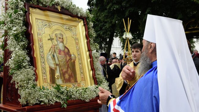 Молебен на Владимирской горке в честь 1000-я крещения Киевской Руси