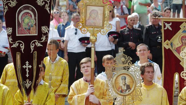 Крестный ход ко Дню памяти князя Владимира в Севастополе