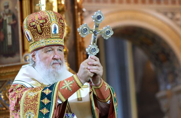 Патриарх Московский и всея Руси Кирилл в День крещения Руси совершает литургию в храме Христа Спасителя