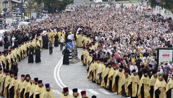 Крестный ход в Киеве в честь тысячелетия крещения Киевской Руси