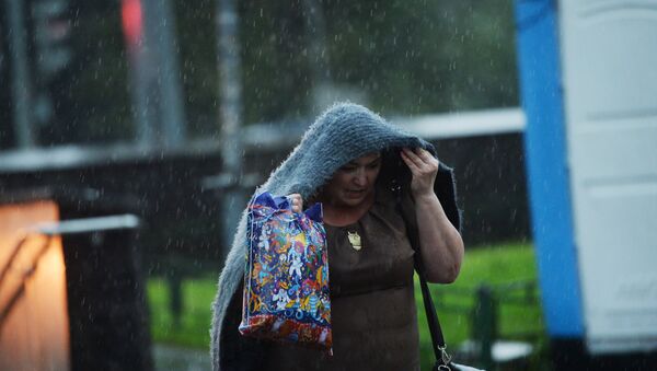 Сильный дождь в Москве. Архивное фото