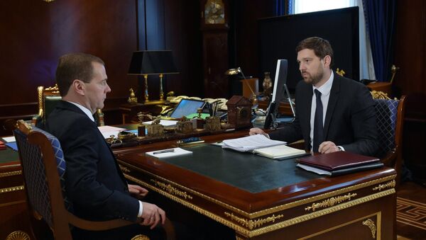 Премьер-министр РФ Д.Медведев встретился с главой ФАДН И.Бариновым