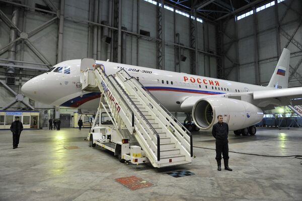 Новый самолет Ту-204-300 vip-класса, переданный ЗАО АВИАСТАР-СП специальному летному отряду Россия