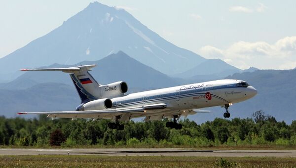 Самолет Ту-154М авиакомпании Сибирь на Камчатке. Архивное фото