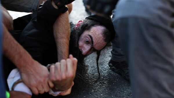 Мужчина, ранивший ножом шестерых участников гей-парада в Иерусалиме