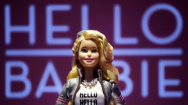 Кукла Барби на Международной ярмарке игрушек в Нью-Йорке, США