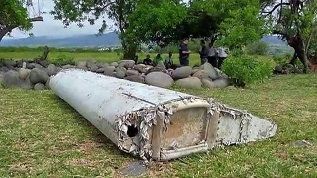 Обломки самолета MH370, найденные в Сен-Андре, Реюньон. Архивное фото
