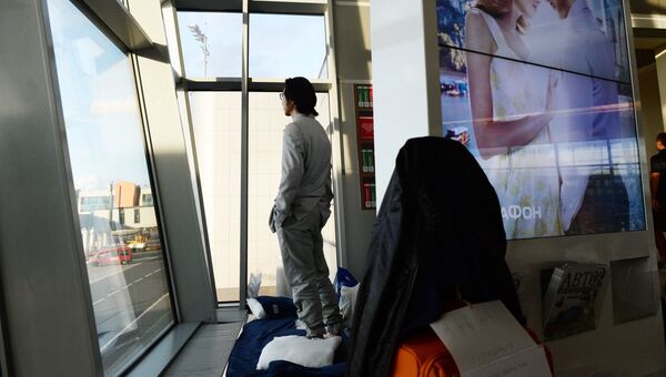 В аэропорту Шереметьево второй месяц живет японский журналист Тэтсуя Або. Архивное фото