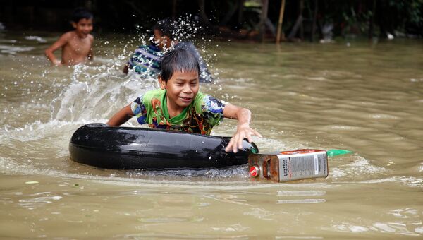 Наводнение в Мьянме, 1 августа 2015.
