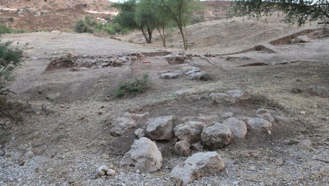 Останки стен и ворот Гефа, предположительной родины гиганта Голиафа Останки стен и ворот Гефа, предположительной родины гиганта Голиафа