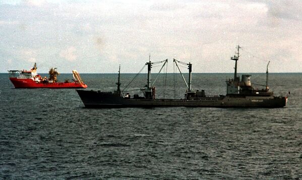Cпасательная операция на месте затопления атомной подводной лодки Курск в Баренцевом море