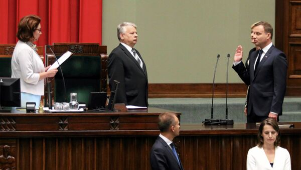 Президент Польши Анджей Дуда в парламенте во время церемонии принятия присяги в Варшаве