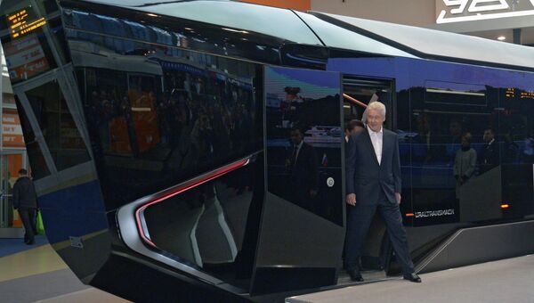 Трамвай R1 на выставке ЭкспоСитиТранс 2014 в Москве