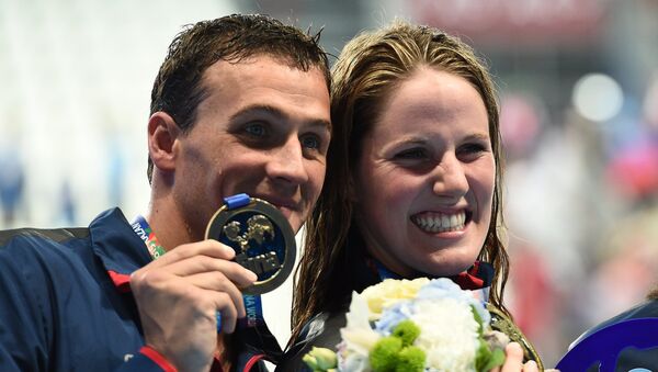 Райан Лохте (США) и Мисси Франклин (США) на церемонии награждения XVI Чемпионата мира по водным видам спорта в Казани