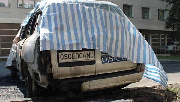 Шесть автомашин миссии ОБСЕ сгорели в Донецке. Архив