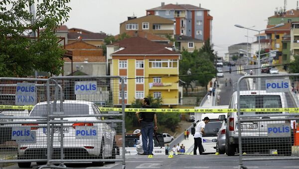 Полиция на месте теракта в Стамбуле