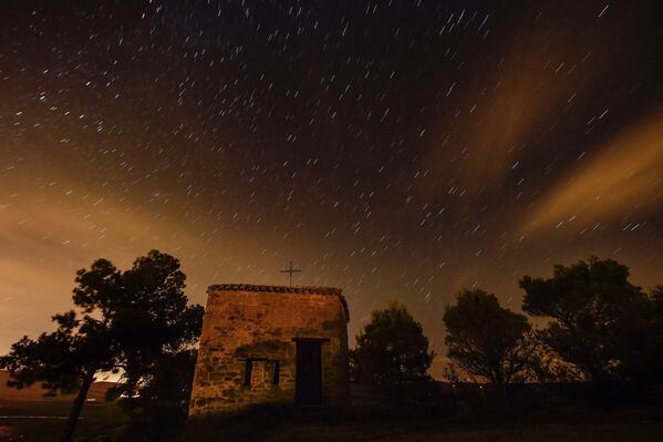 Метеоритный дождь Персеиды, снятый в Испании