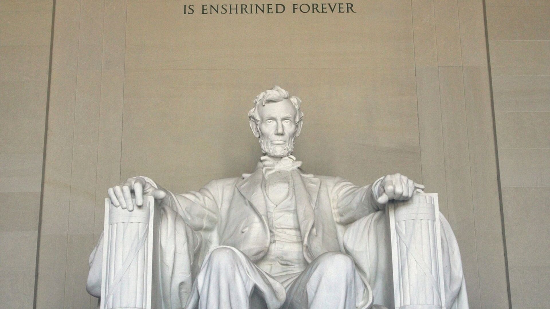 Статуя шестнадцатого президента США Авраама Линкольна - РИА Новости, 1920, 17.08.2015