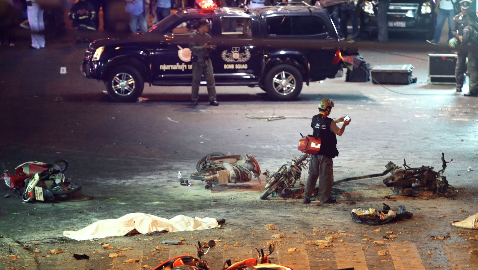 На месте взрыва в туристическом центре Бангкока - РИА Новости, 1920, 18.08.2015