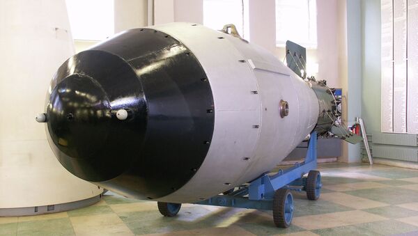 Копия самой мощной в истории термоядерной бомбы АН602. Архивное фото