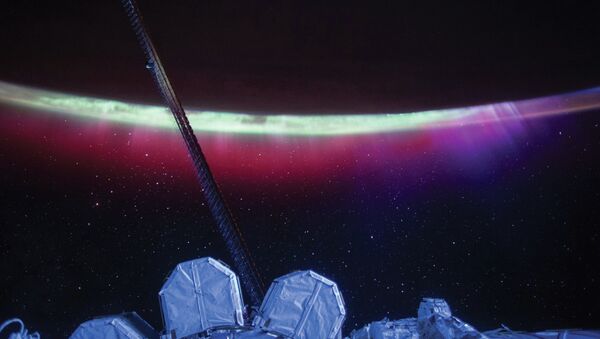 Фотография северного сияния с борта МКС