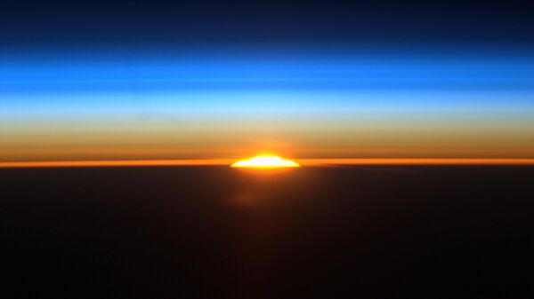 Восход солнца над Аргентиной с борта МКС. Архивное фото