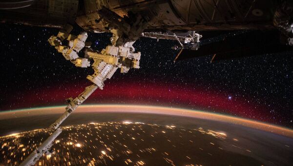 Фотография северного сияния с борта МКС