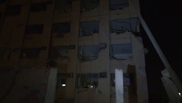 Разрушенные фасады домов и разбитые автомобили – последствия теракта в Каире