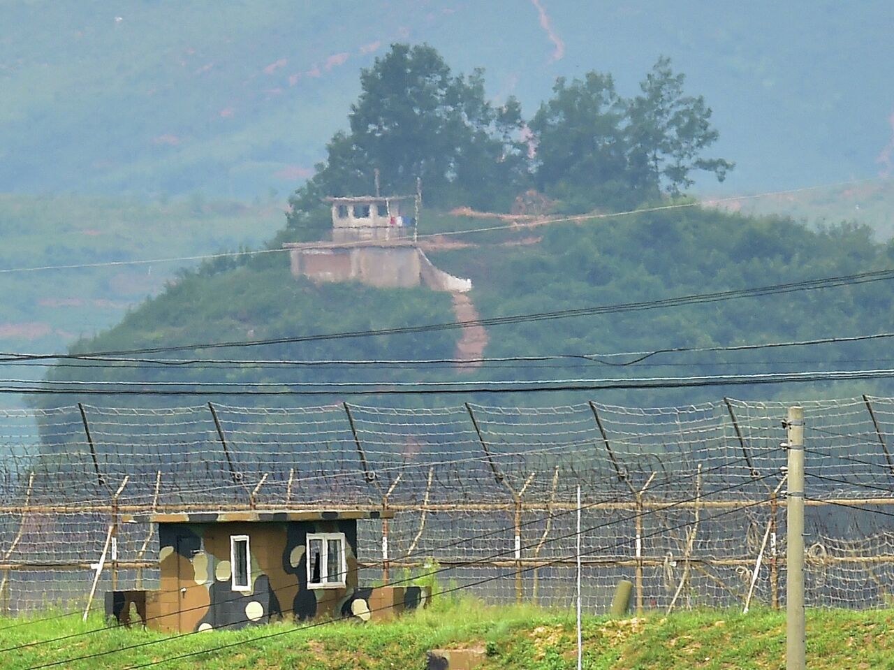 граница между северной и южной кореей фото